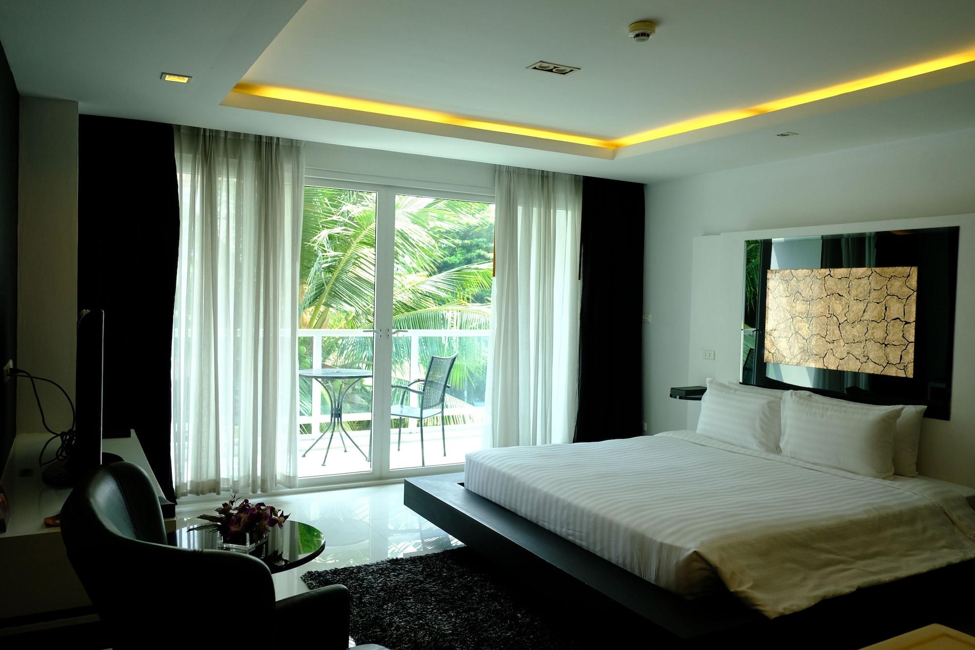 Nova Suites Pattaya By Compass Hospitality Exterior photo